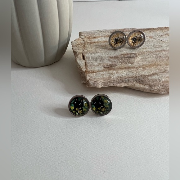 Classic Round Cat Stud Earrings - Stylish Boho Cat Lover Stud Earrings - Picture 1 of 11